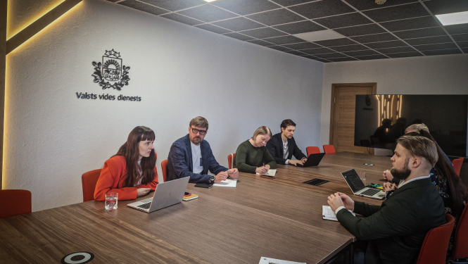 Aizvadīta VVD tikšanās ar Ārvalstu investoru padomi; pārrunāti dabas resursu izmantošanas un kontroles jautājumi