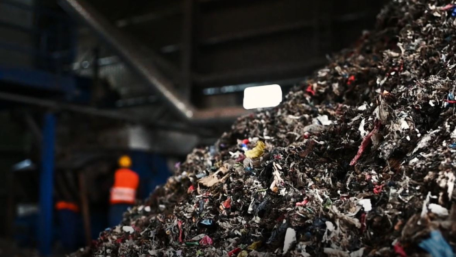 Atkritumu kaudze angārā