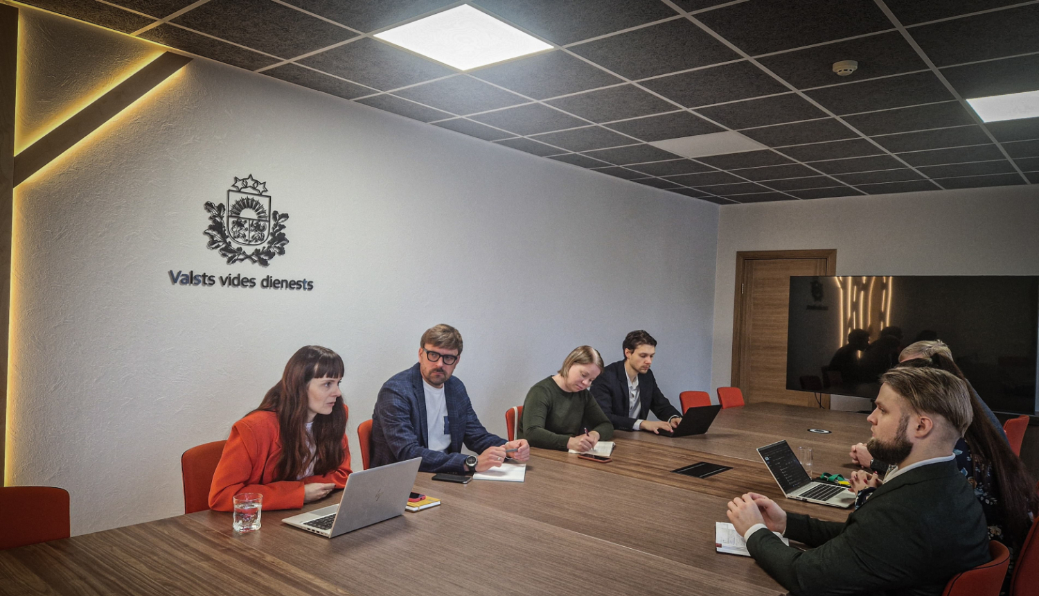 Aizvadīta VVD tikšanās ar Ārvalstu investoru padomi; pārrunāti dabas resursu izmantošanas un kontroles jautājumi