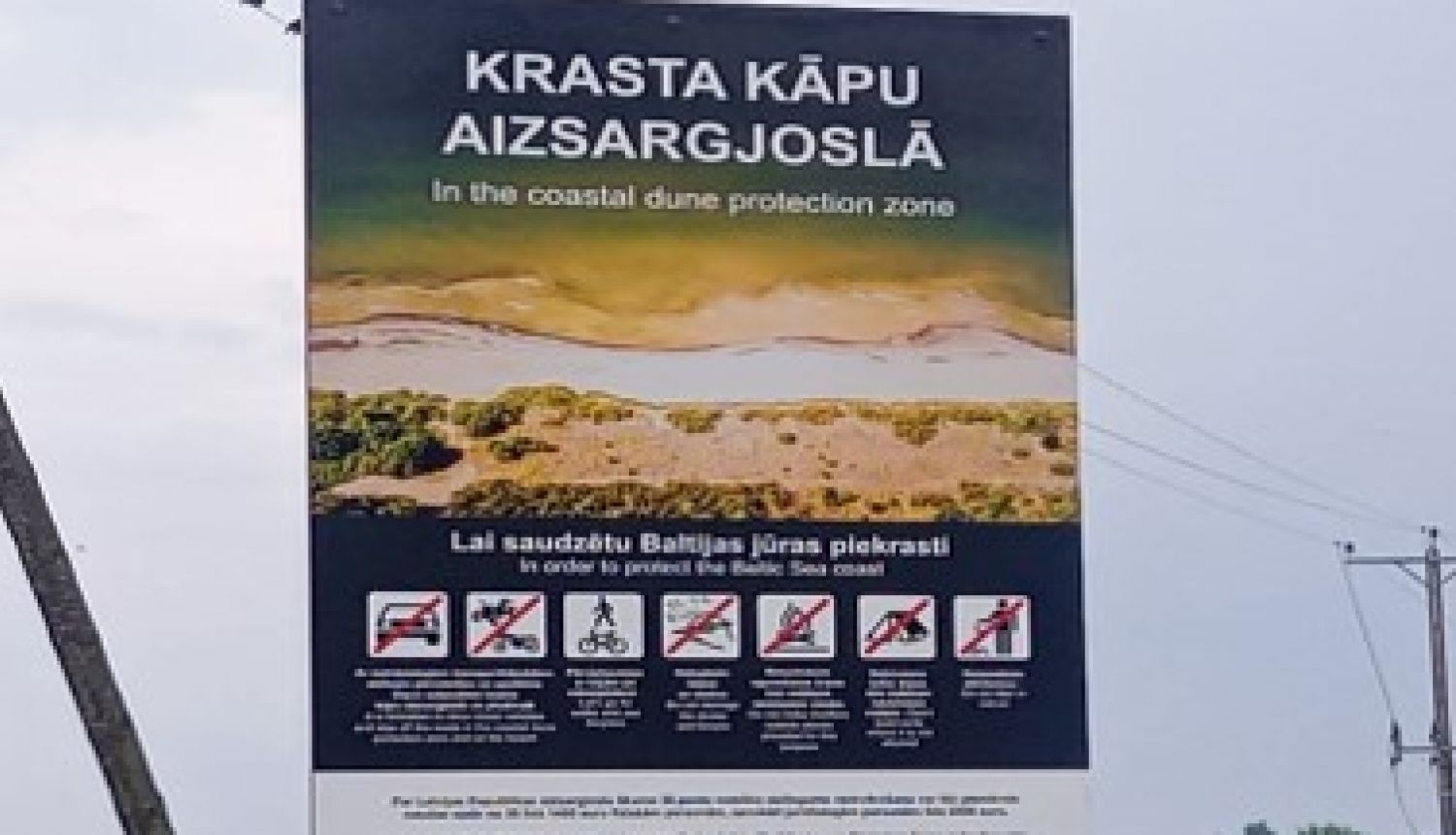 Infomatīvā zīme Rucavā par krastu kāpu aizsargjoslu